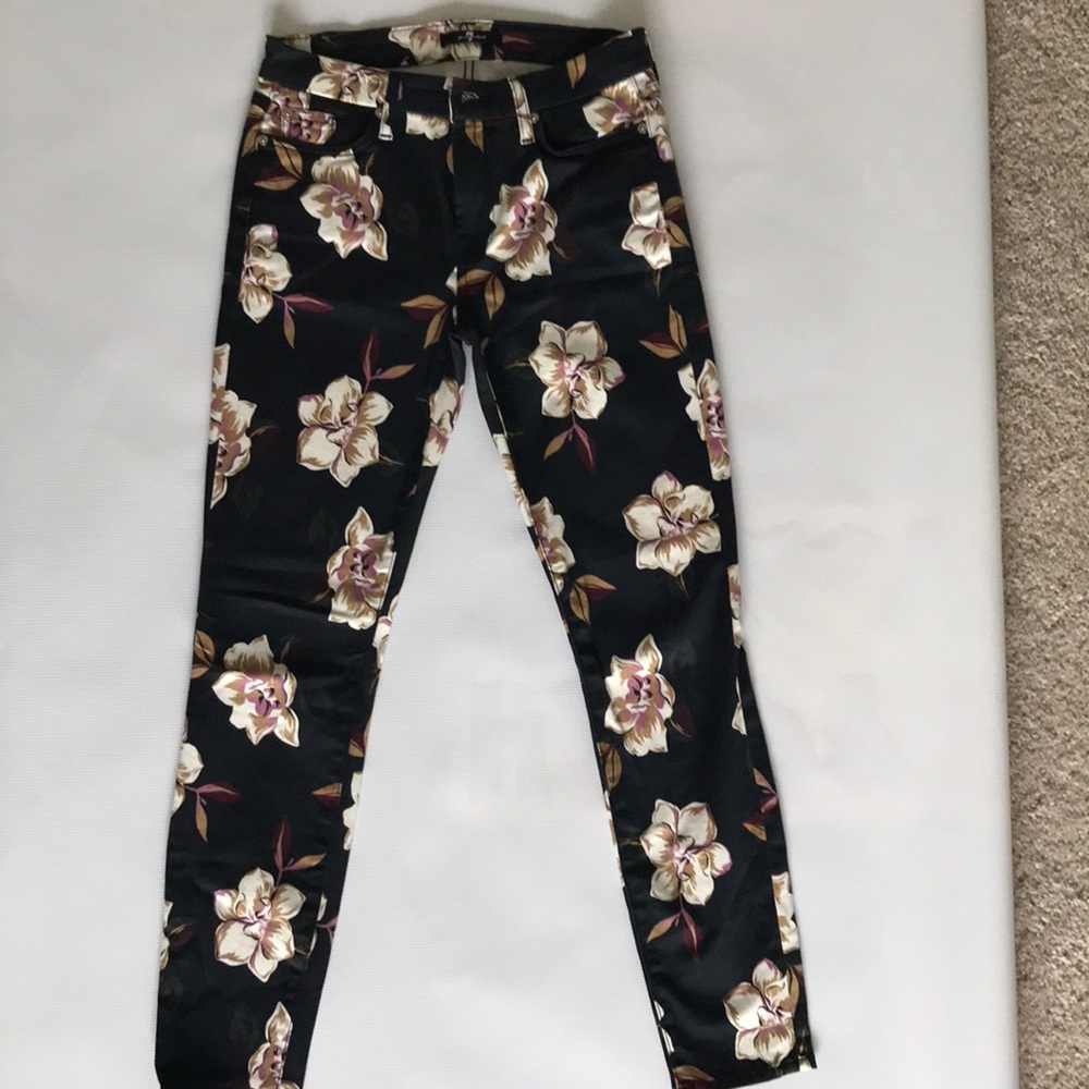 Seven for all Mankind jeans Size 27